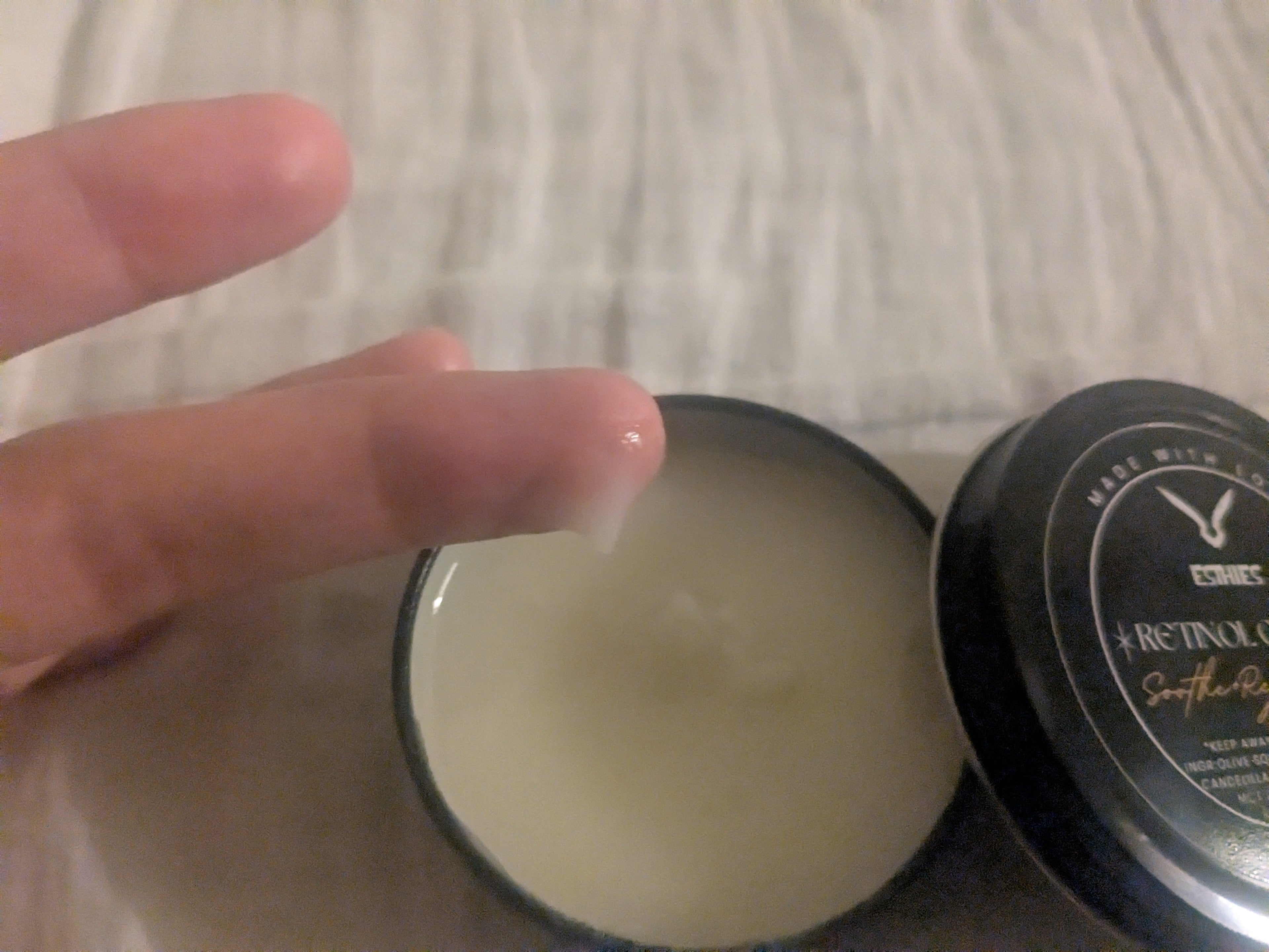 ESTHIES Retinol Cream